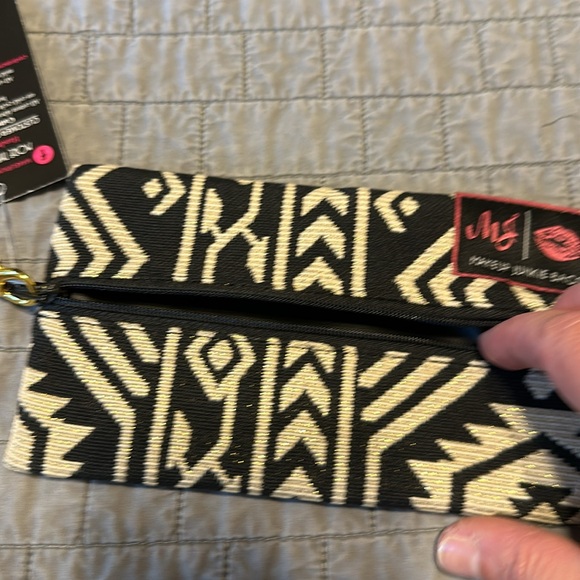 Makeup Junkie bag - Picture 3 of 4